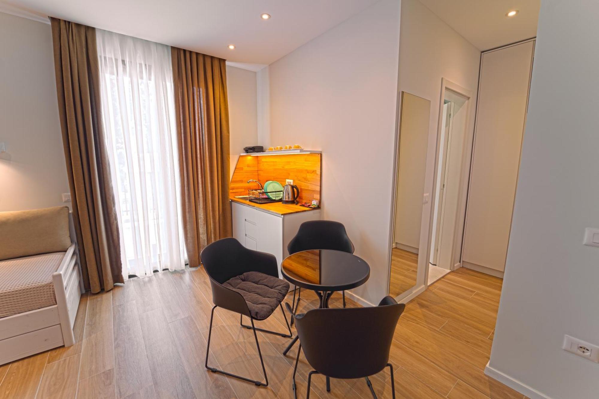 Hotel Vila 19 เดอร์มี ภายนอก รูปภาพ