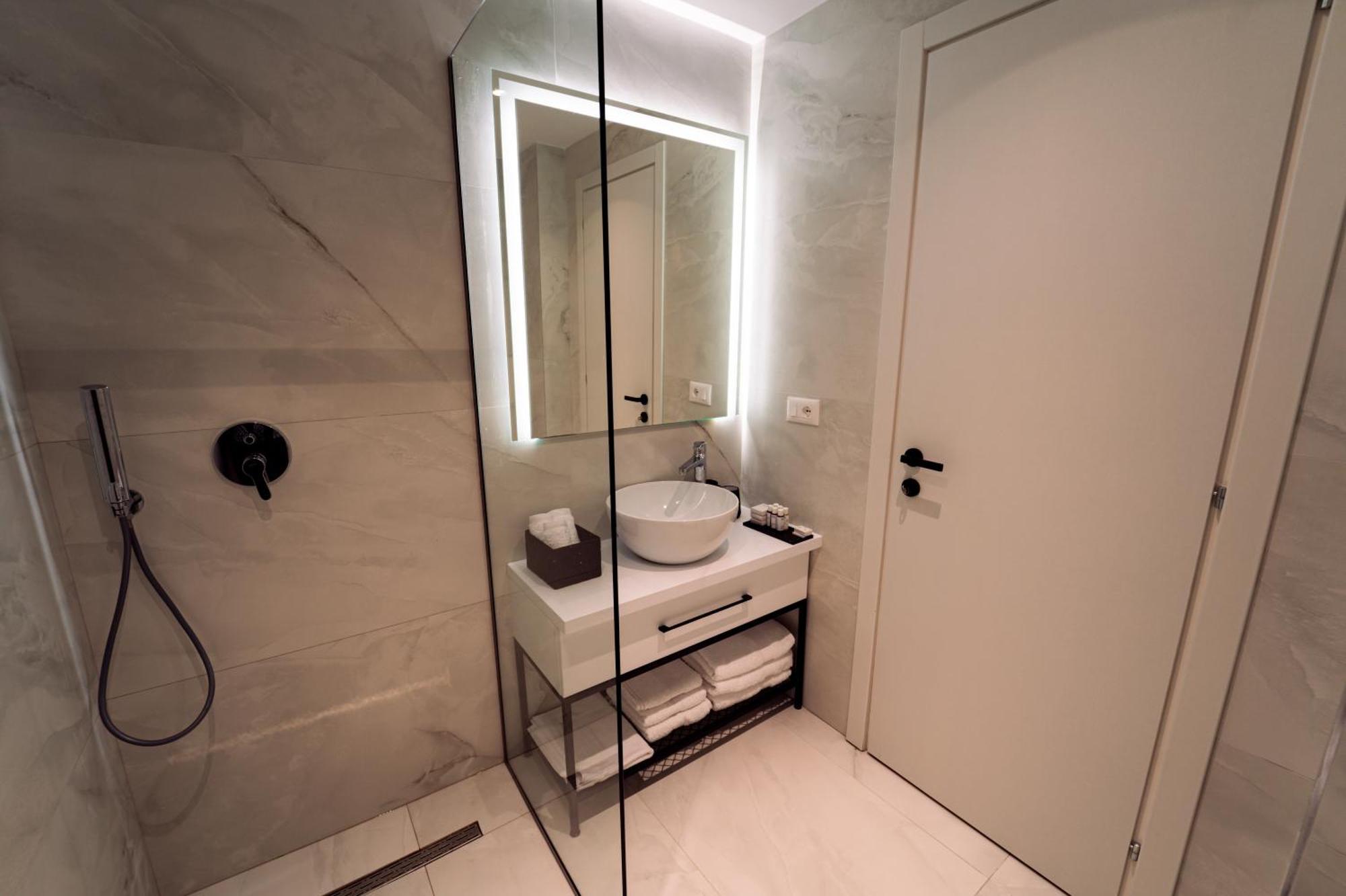 Hotel Vila 19 เดอร์มี ภายนอก รูปภาพ